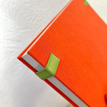 Cargar imagen en el visor de la galería, Cuaderno Naranja zanahoria