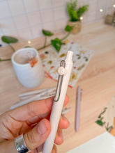 Cargar imagen en el visor de la galería, Lapicera zento ∼ marfil