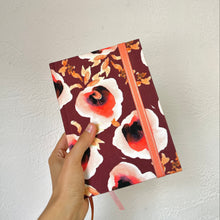 Cargar imagen en el visor de la galería, Agenda 2026 - DÍA POR HOJA (stock) (flores)
