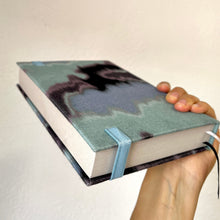 Cargar imagen en el visor de la galería, Agenda 2026 - DÍA POR HOJA (stock) (bruma)
