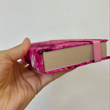 Cargar imagen en el visor de la galería, Cuaderno Rosado
