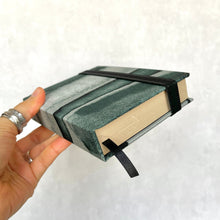 Cargar imagen en el visor de la galería, Cuaderno Tormentoso
